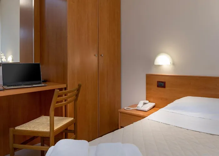 Hotel Pierre NUOVA GESTIONE Riccione